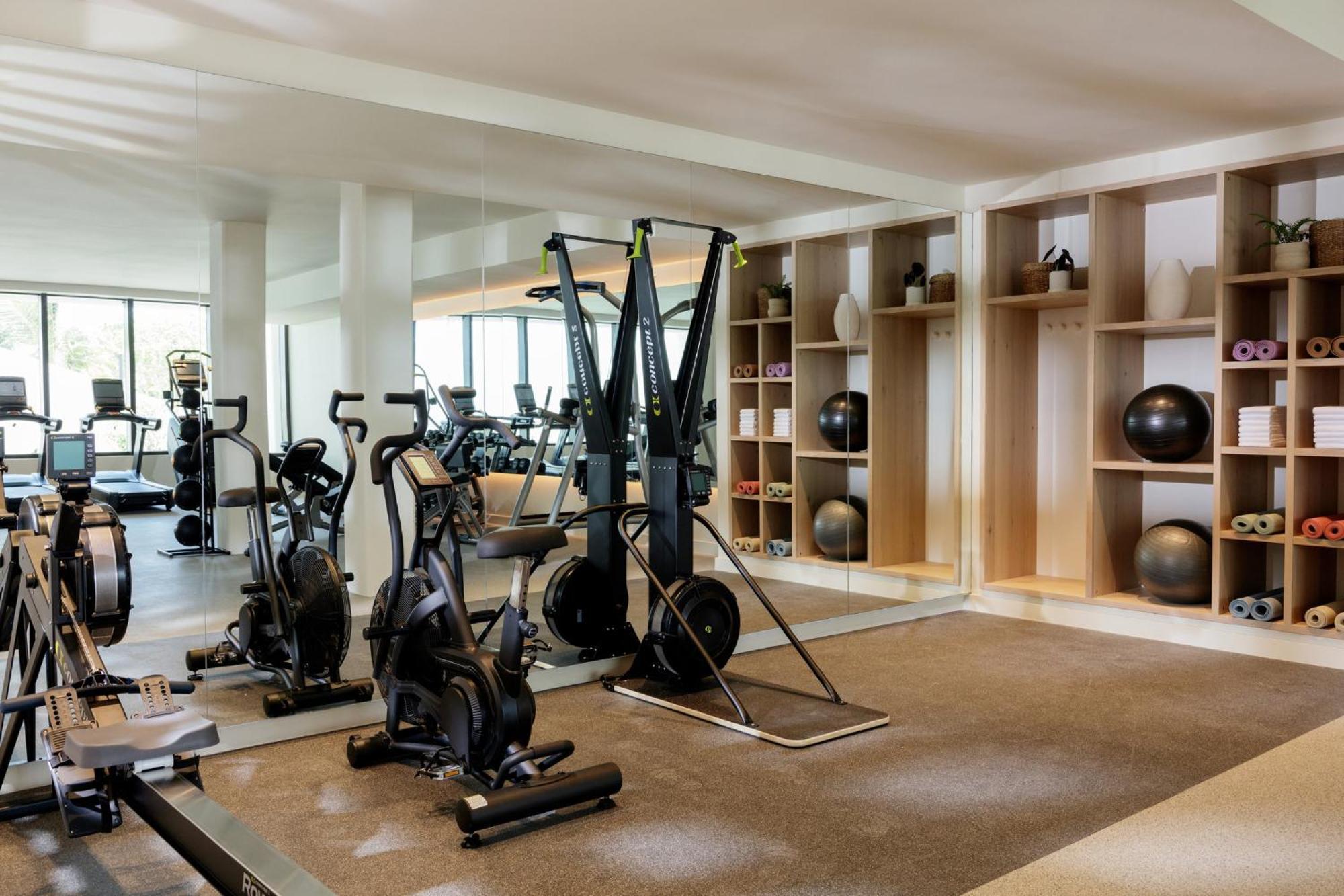 Hotel Indigo Grand Cayman By Ihg West Bay エクステリア 写真