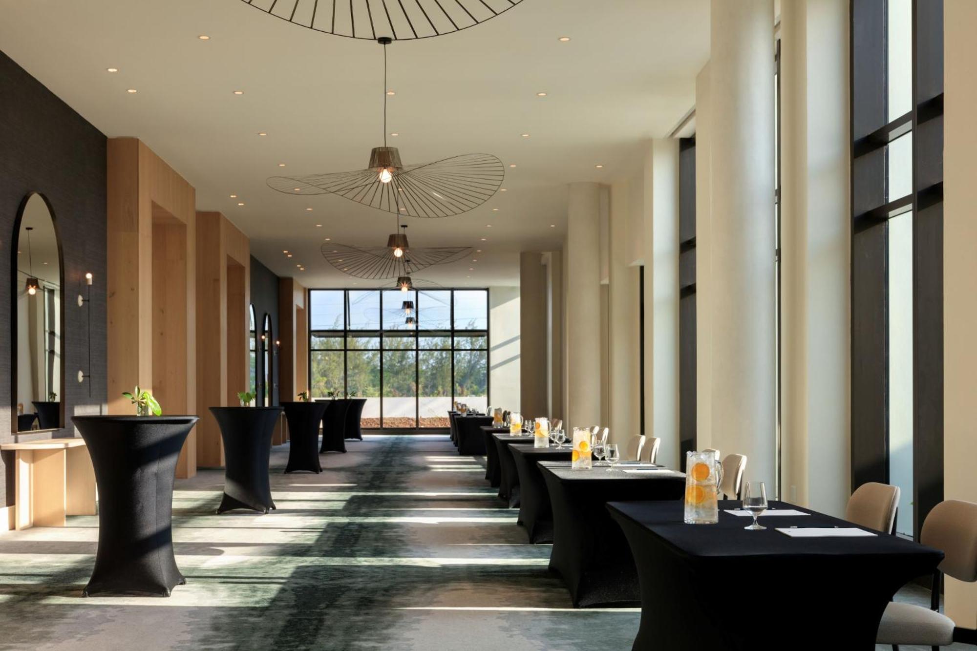 Hotel Indigo Grand Cayman By Ihg West Bay エクステリア 写真
