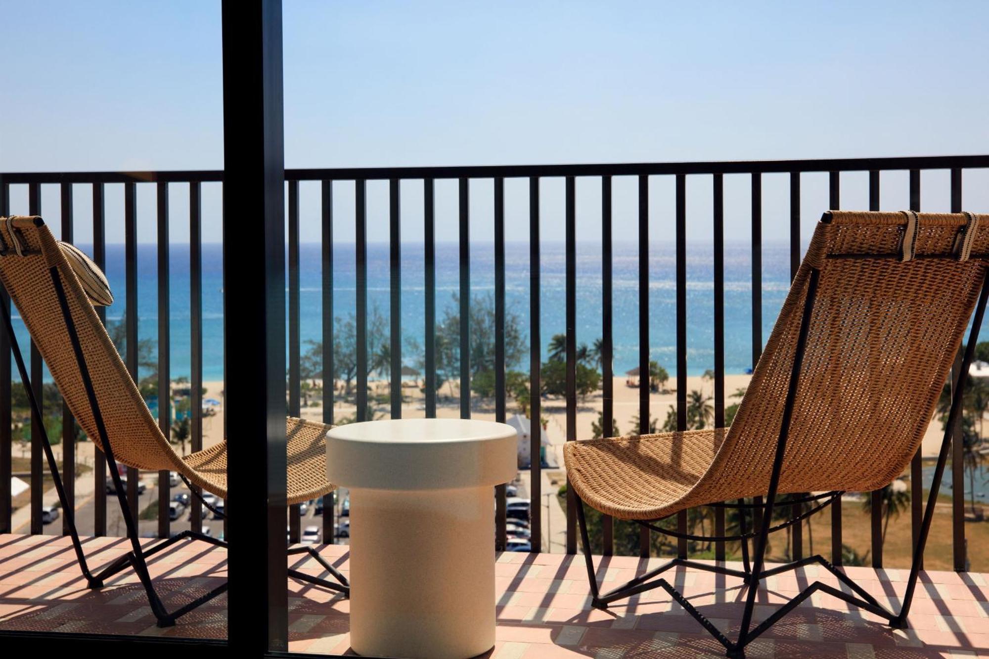 Hotel Indigo Grand Cayman By Ihg West Bay エクステリア 写真