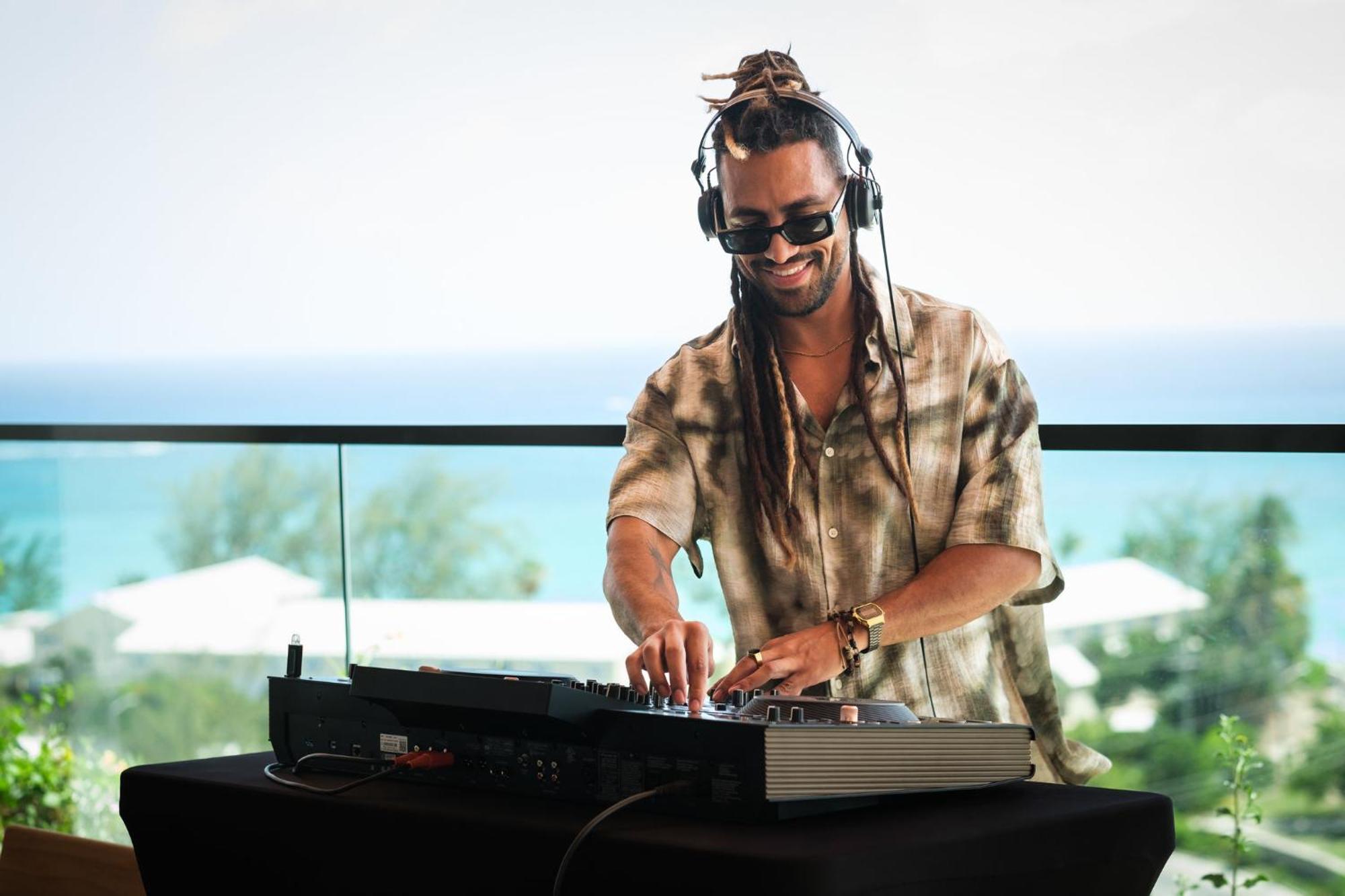 Hotel Indigo Grand Cayman By Ihg West Bay エクステリア 写真